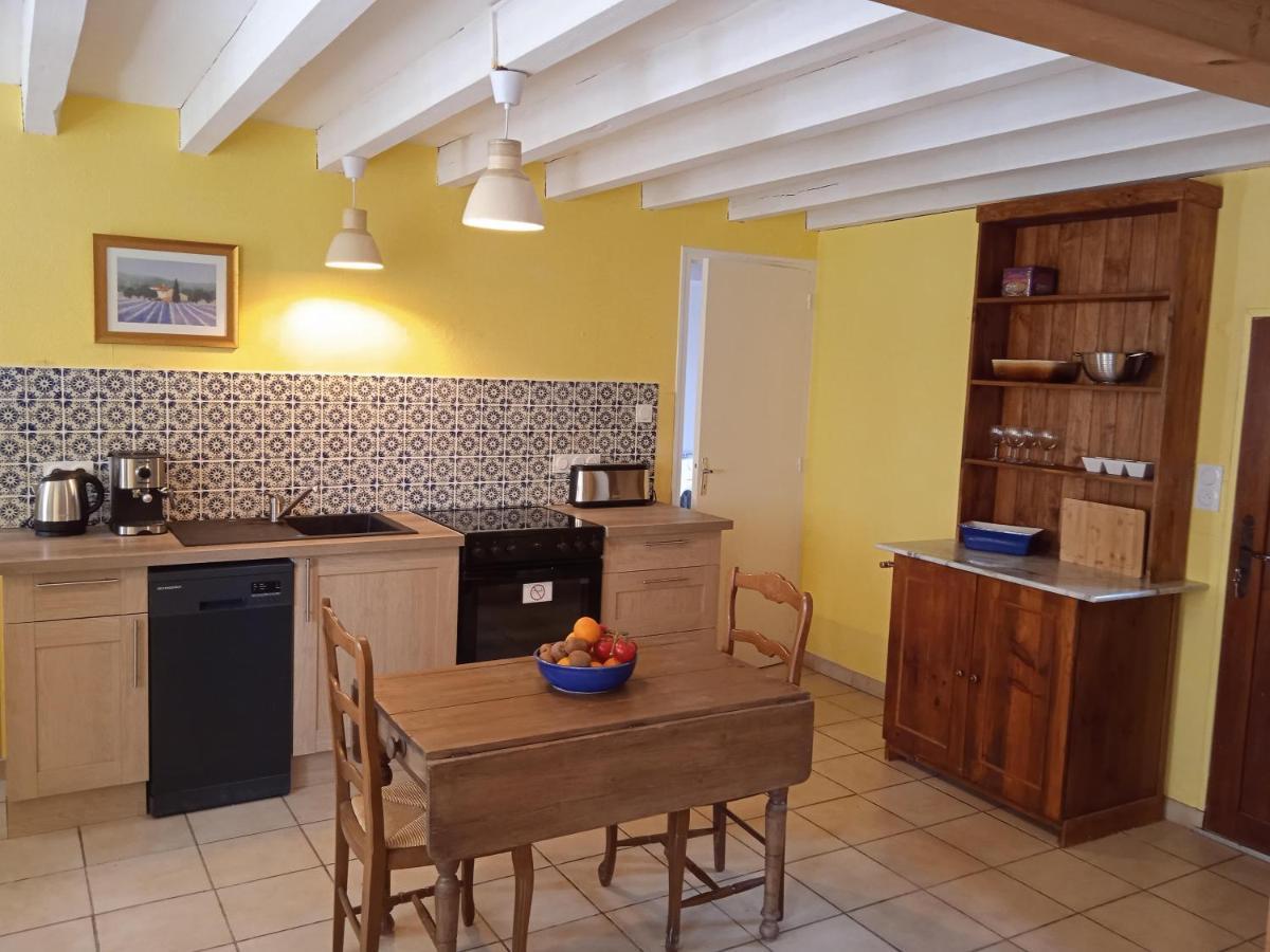 Charming Detached 2 Bedroom Ancient House In Medieval Quarter Of A Small Town In The Pays De La Loire, France Sillé-le-Guillaume Extérieur photo